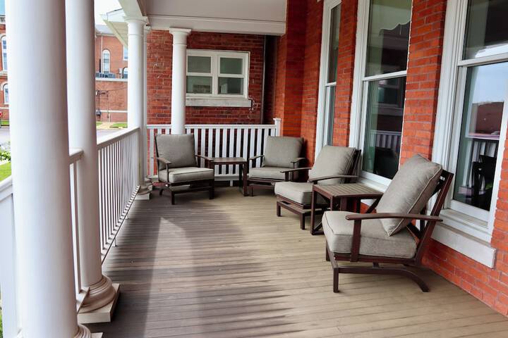 Terrace/Patio 9 of 10