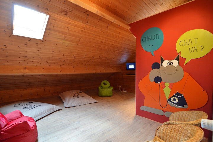 Room 27 of 36