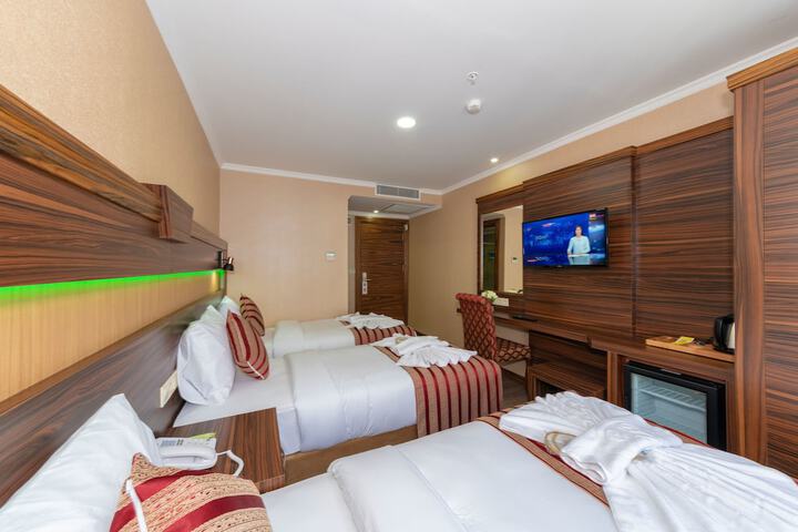 Room 17 of 46
