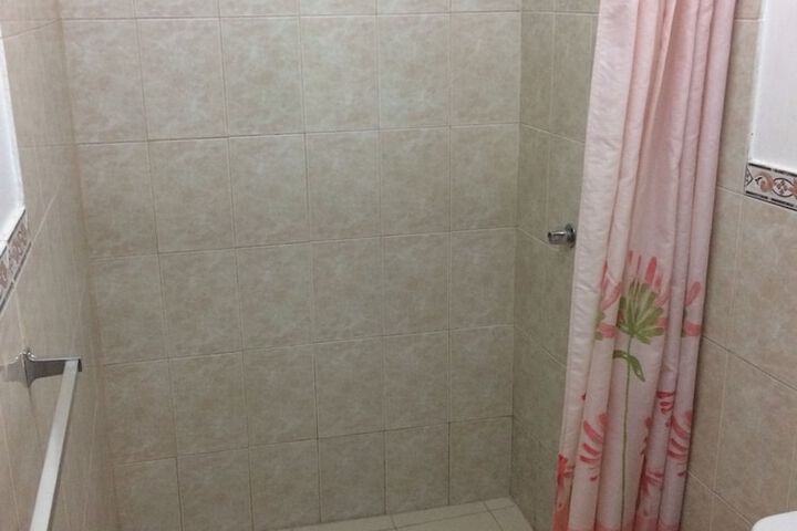 Room 5 of 6