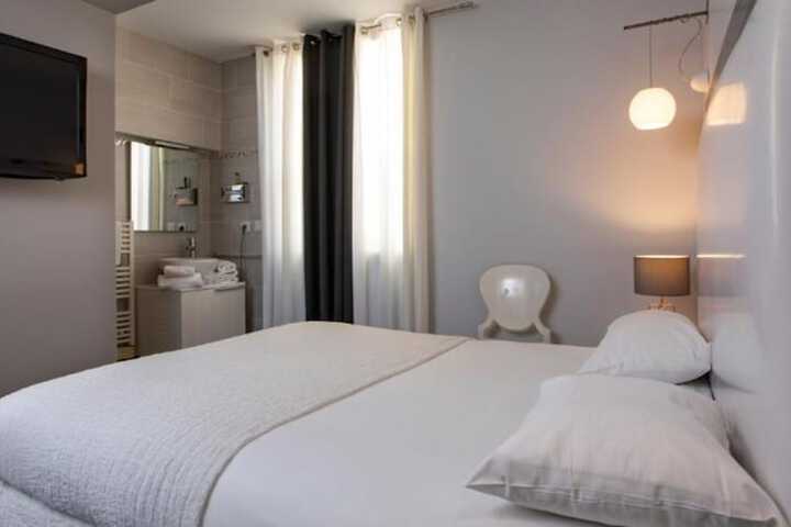 Room 4 of 59