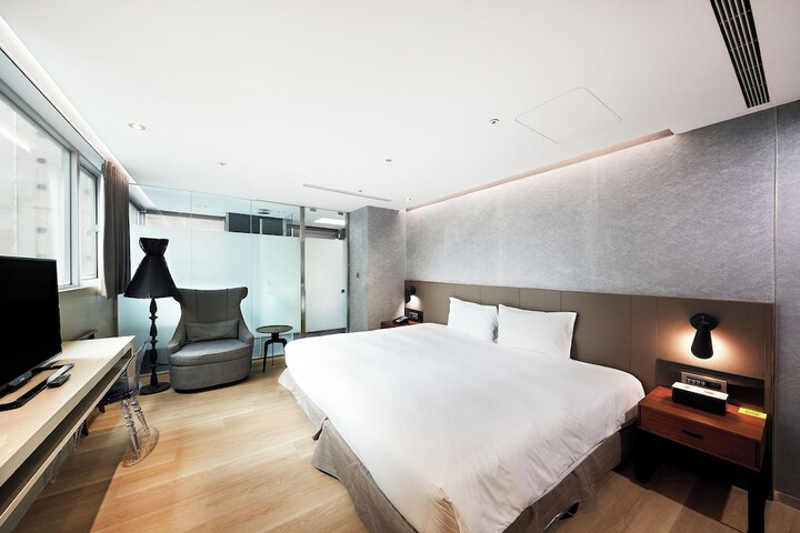 Room 15 of 72