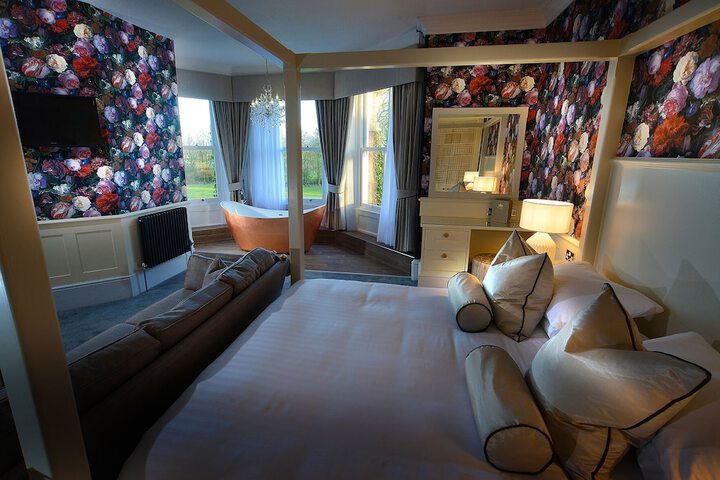 Room 5 of 56