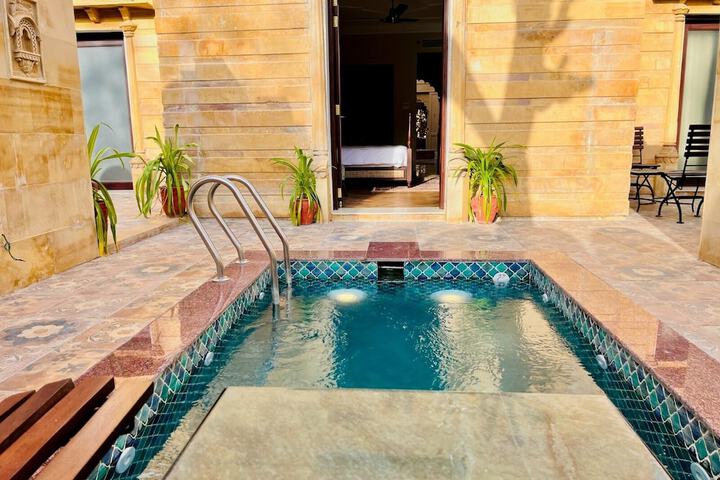 Pool 50 of 133
