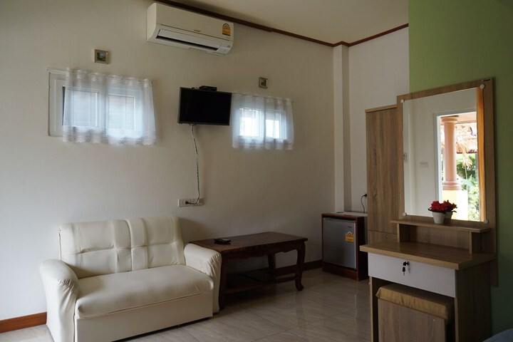 Room 12 of 49