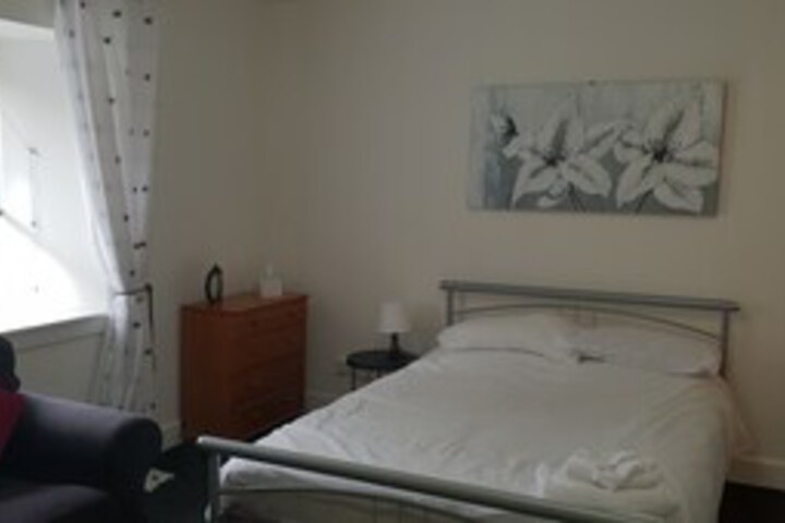 Room 29 of 38