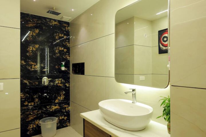 Room 51 of 75