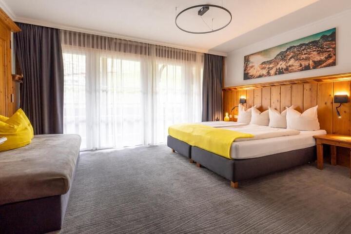 Room 2 of 12