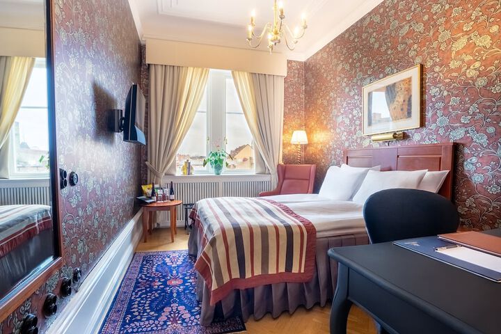 Room 34 of 124