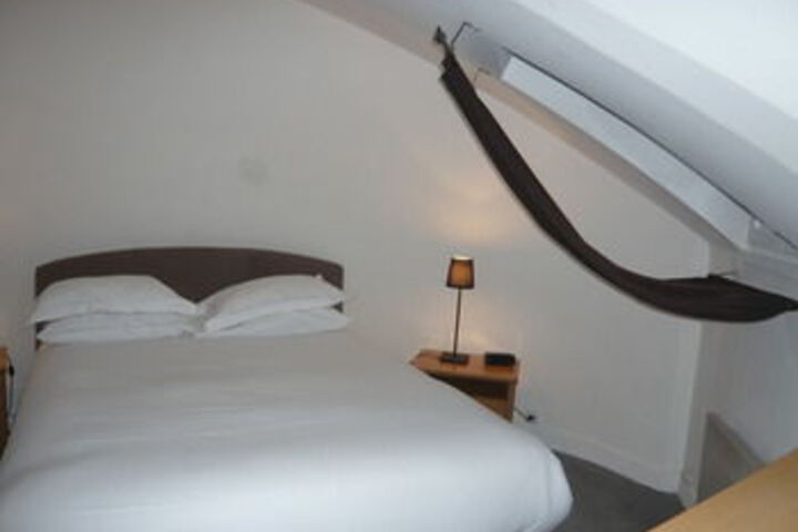 Room 17 of 71