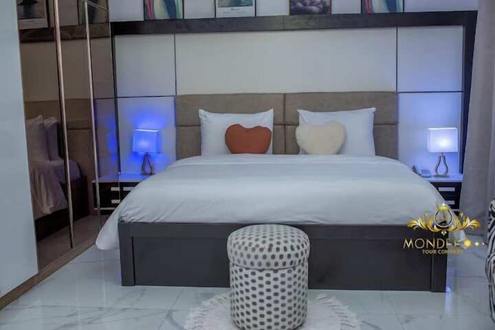 Room 5 of 31
