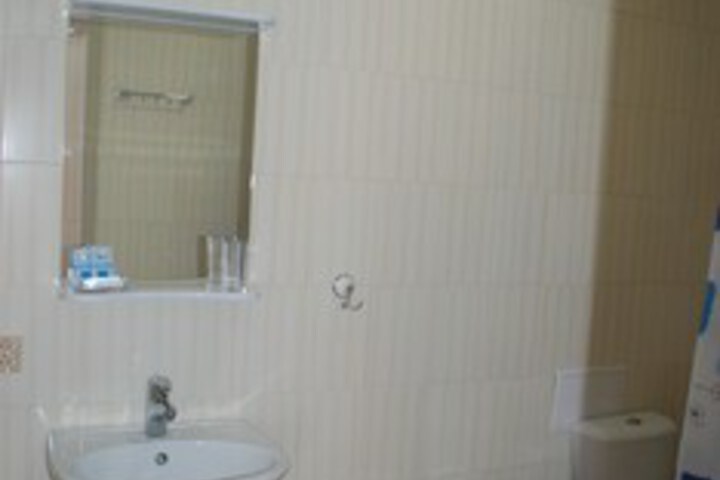 Room 4 of 24