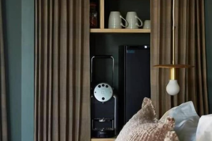 Room 3 of 22