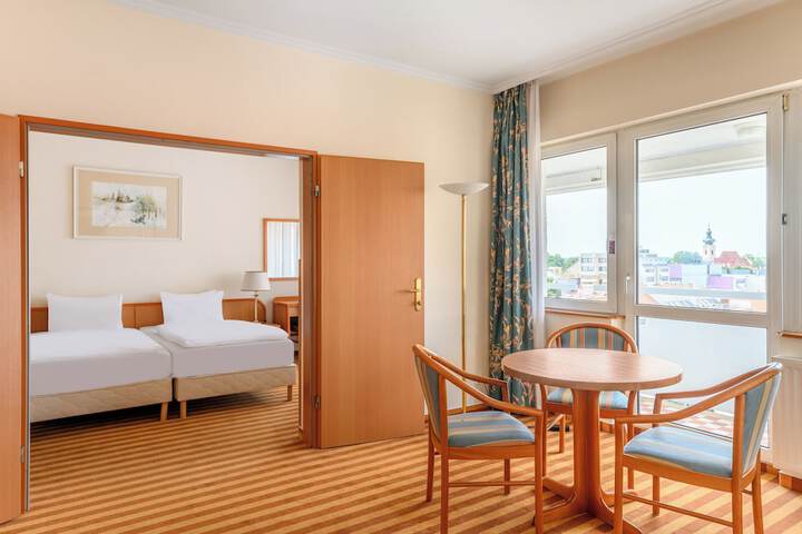 Room 32 of 81