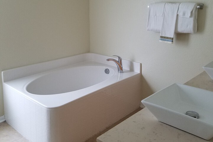 Room 14 of 29