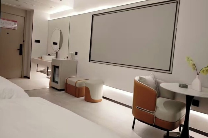 Room 21 of 29