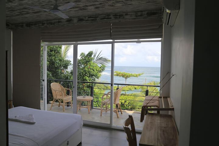 Room 21 of 29