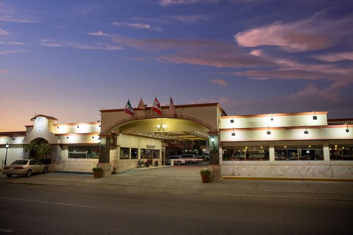 Photo of Hotel San Martin