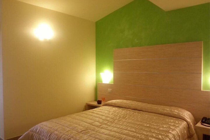Room 19 of 43
