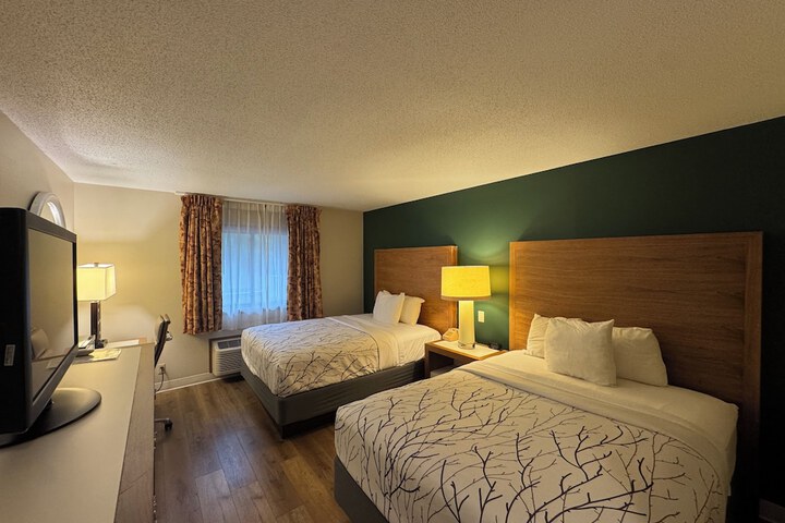 Room 26 of 115