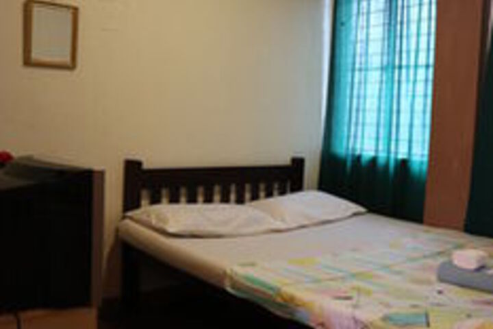 Room 15 of 27