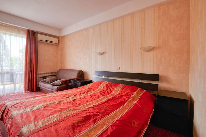 Room 9 of 56