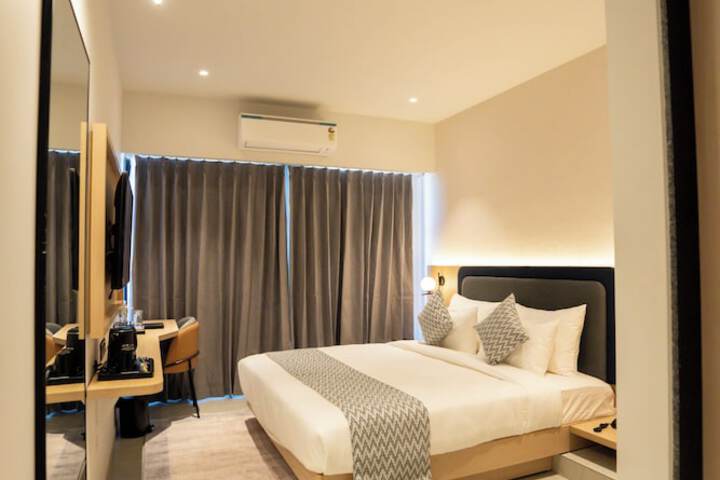 Room 72 of 90