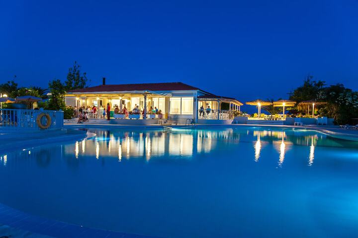 Pool 49 of 87