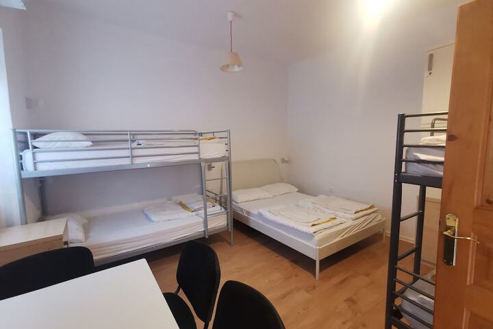Room 3 of 45