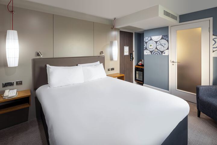 Room 38 of 123