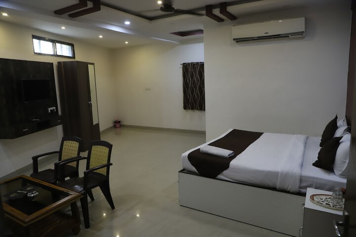 Room 31 of 40