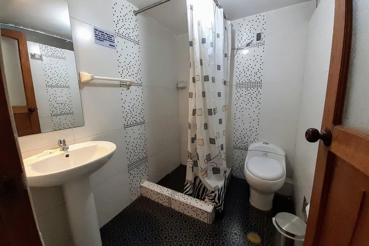 Room 9 of 23