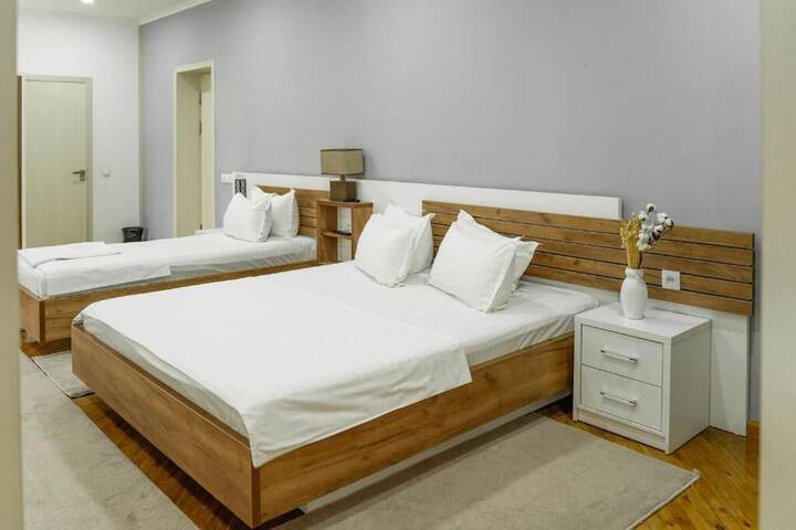 Room 8 of 35