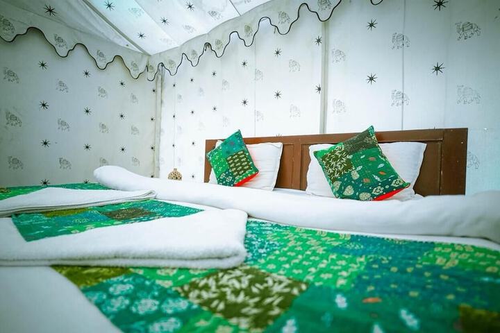 Room 9 of 47