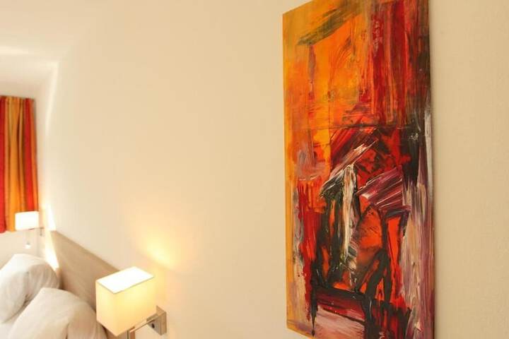 Room 18 of 38