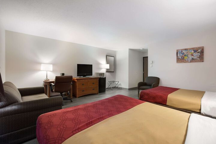 Room 6 of 38