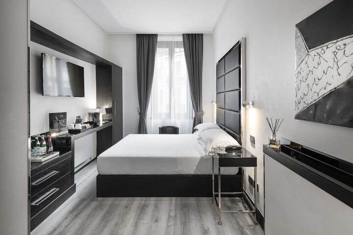 Room 5 of 34