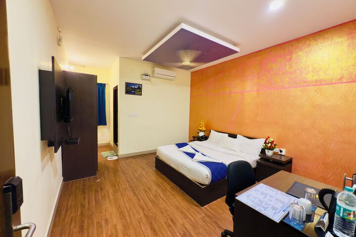 Room 12 of 43