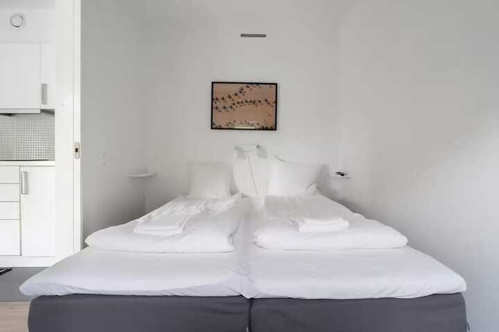Room 346 of 865