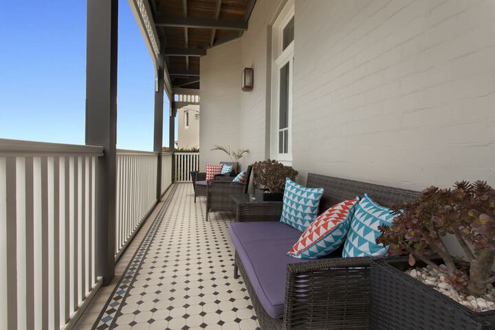 Terrace/Patio 104 of 108
