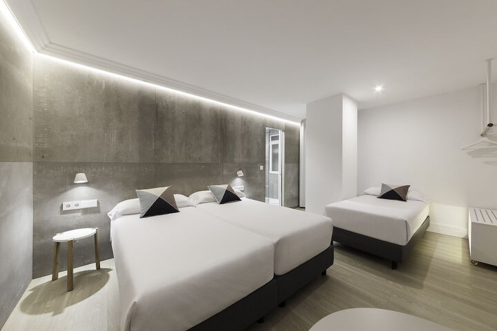 Room 8 of 41
