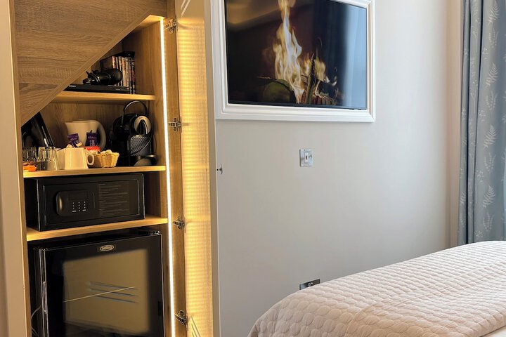 Room 45 of 85