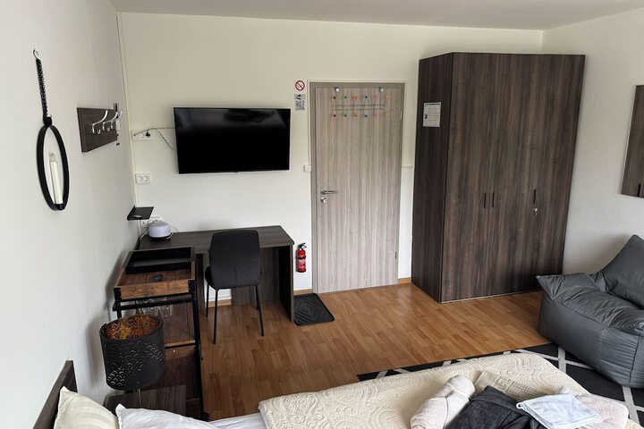 Room 18 of 45