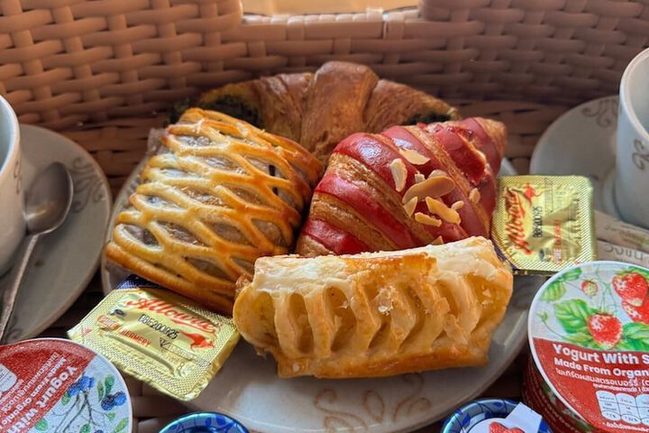 Breakfast/Coffee Service 108 of 138
