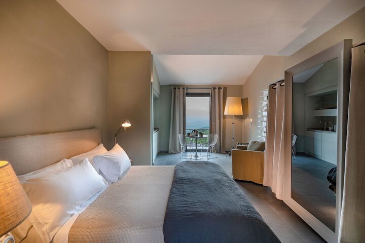 Room 12 of 54