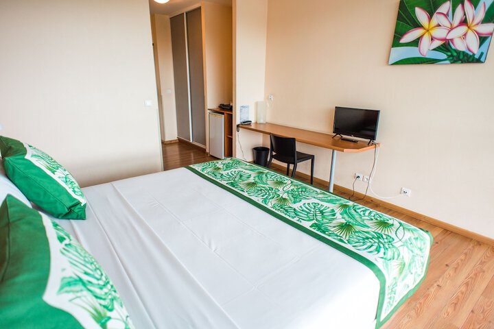Room 4 of 54