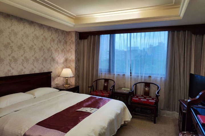 Room 7 of 46