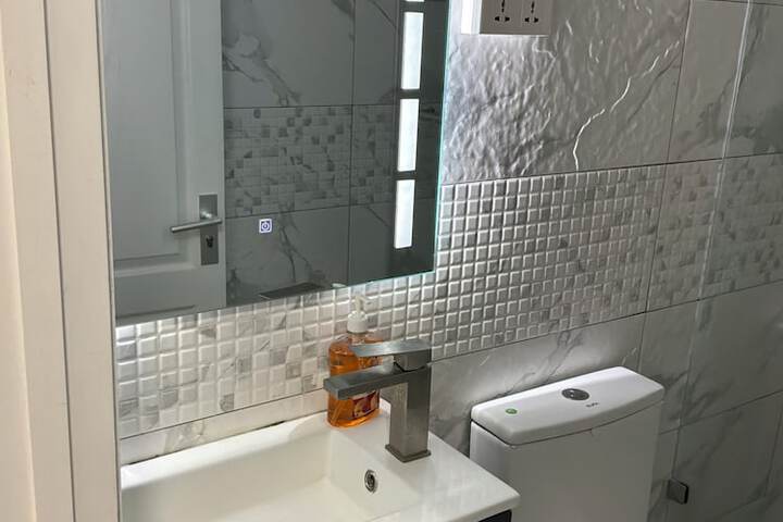 Room 26 of 45