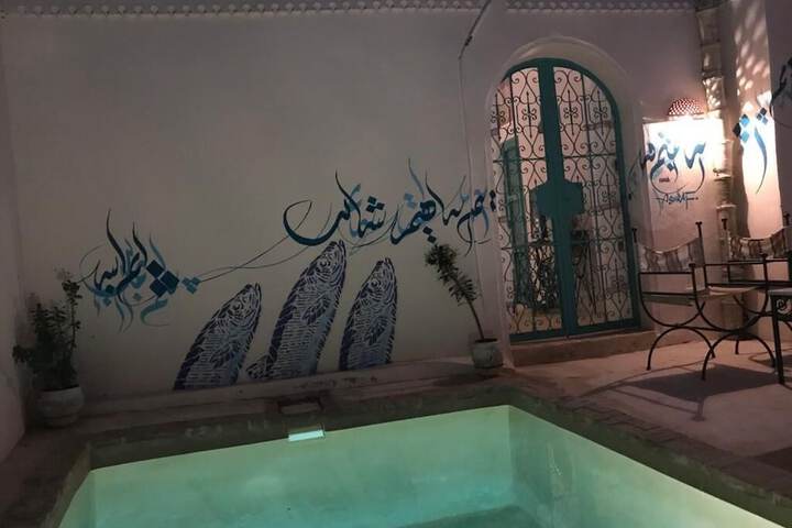 Pool 40 of 62