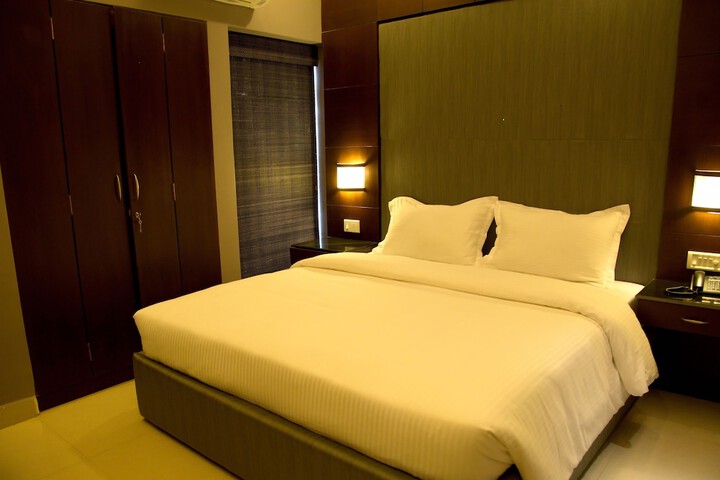 Room 3 of 13